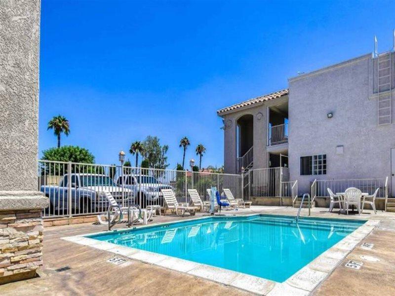 6-menifee, Ca Hotel Menifee